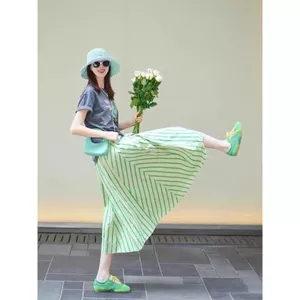 Váy sọc xanh lá cây phong cách A-line, mang lại cảm giác tươi mới, lý tưởng cho mùa hè