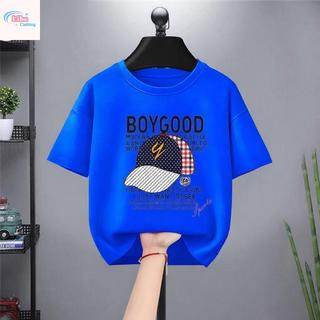 Mũ lưỡi trai bóng chày cho bé trai, in chữ "W" trong tiếng Anh, kiểu dáng giản dị và thoải mái. Áo thun cổ tròn.