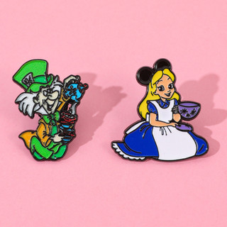 2 Cái / bộ Huy Hiệu Kim Loại Dễ Thương Của Nhân Vật Từ Alice in Wonderland Alice & Mad Hatter Hợp Kim Trâm Cài
