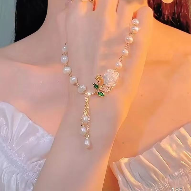 Vòng cổ ngọc trai Camellia cao cấp đa năng