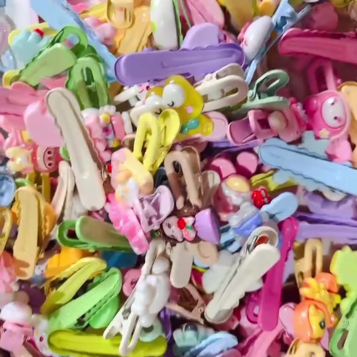 Kẹp mái mini ngẫu nhiên nhiều mẫu xinh xắn Yeli Shop