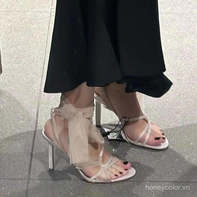 Niche Strappy Tuyệt Đẹp OpenToe Xăng đan Cao Gót Cho Nữ Mùa Hè 2026 Phong Cách Mới Phù Hợp Với Váy Phong Cách Pháp Giày Đơn