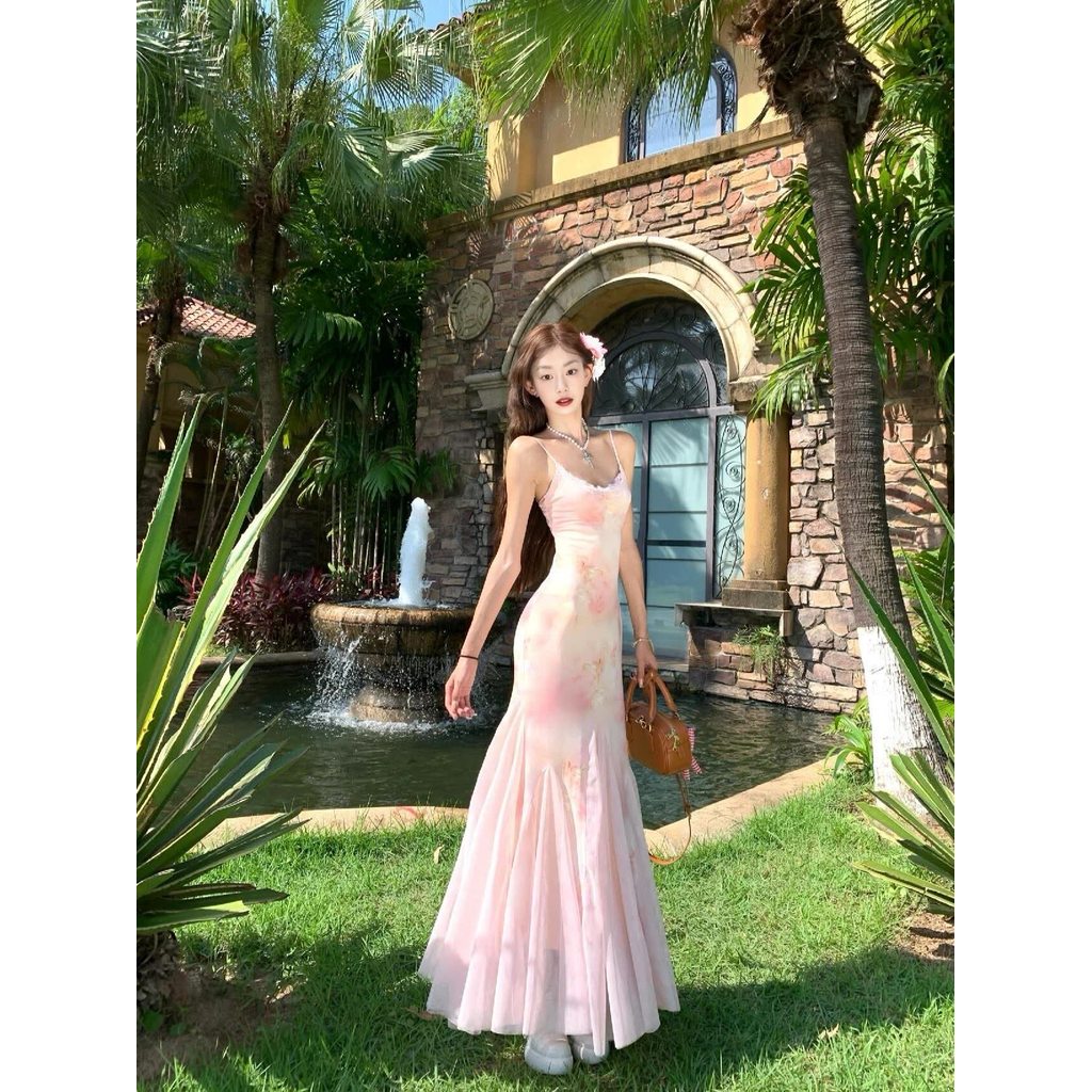 Hoa Slim-fit Sling Dress Mùa Hè 2026 - Thoải Mái và Thời Trang