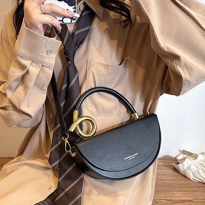 Kẹo Màu Yên Túi Nữ Độc Đáo Hình Bán Nguyệt Đeo Vai Thời Trang Messenger Phù Hợp Đi Lại Hàng Ngày