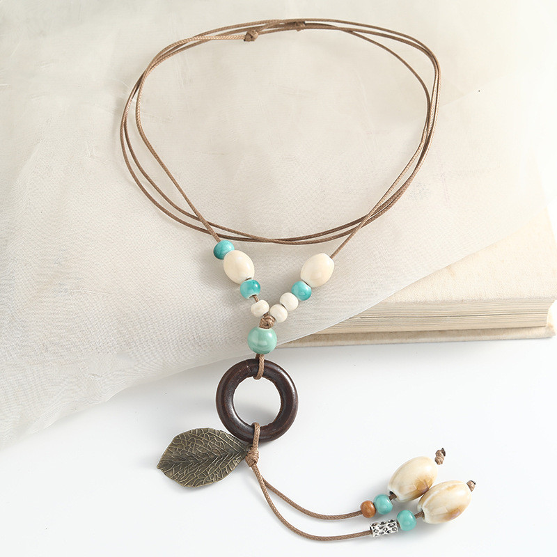 Vòng cổ gốm phong cách dân tộc retro, phù hợp với áo len dài, thiết kế sang trọng và hiện đại