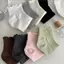 Tất nữ mỏng gân ruffle cuff giữa bê thoáng khí, phù hợp với giày và tạo phong cách hoàn hảo