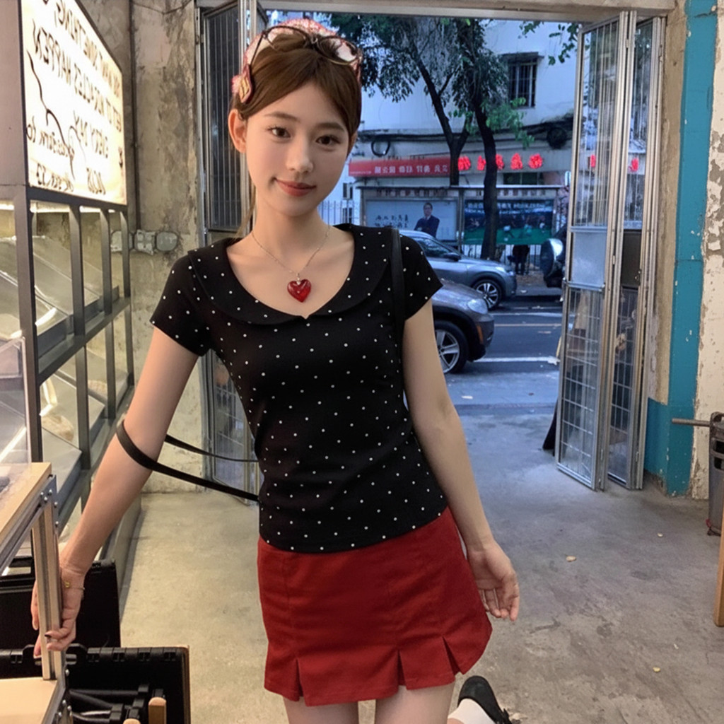 Áo Thun Nữ Chấm Bi Tay Ngắn  Kiểu Cổ Búp Bê Dễ Thương A5148822