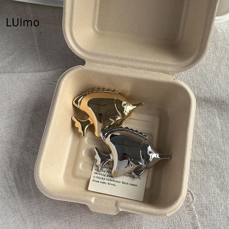LUImo - Phụ kiện kim loại sáng tạo, họa tiết thổ cẩm tinh tế, phù hợp với jack pin