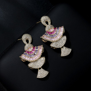 Công nghiệp nặng - Bông tai bạc S925 với zircon nhiều màu sắc, thiết kế ba chiều dạng quạt