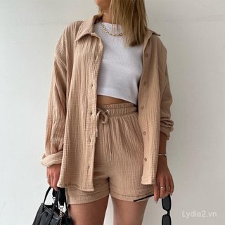 [Giảm giá 10% toàn bộ cửa hàng] Giảm giá trong thời gian có hạn Grab 26 Phong cách mới Thời trang Plus Size Nữ Bộ đồ hai mảnh Vải nhăn Ve áo sơ mi dài tay Quần short dây rút eo cao Plus Size Thời trang
