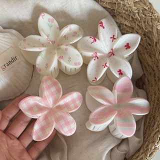 Kẹp tóc cao cấp họa tiết hoa kẻ sọc Frangipani, phù hợp mọi dịp