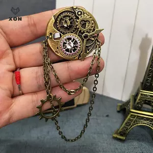 Trâm cài steampunk retro dây xích và huy hiệu, phù hợp cho áo sơ mi nam