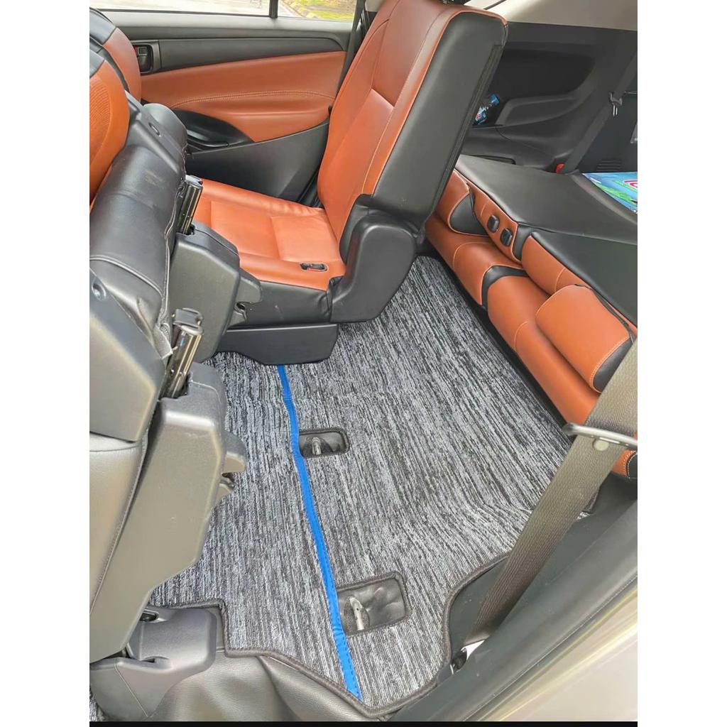 {Innova} Thảm lót sàn xe Innova cắt may sẵn chuẩn theo form nguyên zin và bấm khuy ghế lái