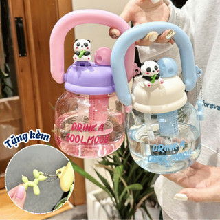 Bình Nước Gấu Trúc Nhựa An Toàn 800ml MAISON, Bình Nước Kèm Charm Dễ Thương, Có Lõi Lọc Tiện Dụng