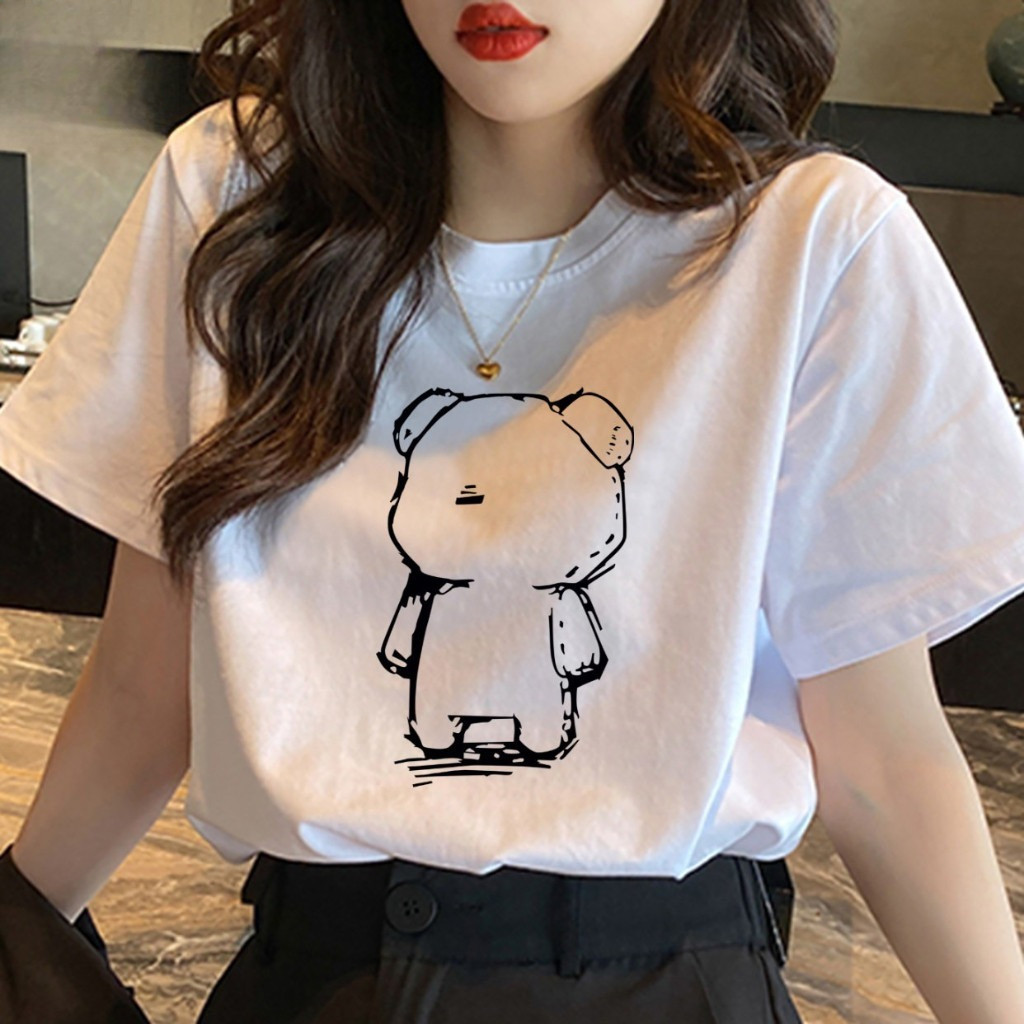 Áo thun nữ dáng ôm gợi cảm, chất liệu mềm mại và thoáng khí, lý tưởng cho mùa hè