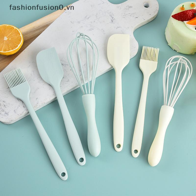 [FHF] Bộ 3 Dụng Cụ Nướng Bánh Silicon Cấp Thực Phẩm Chịu Nhiệt: Kem, Cạp, Đánh Trứng, Bàn Chải, MỚI