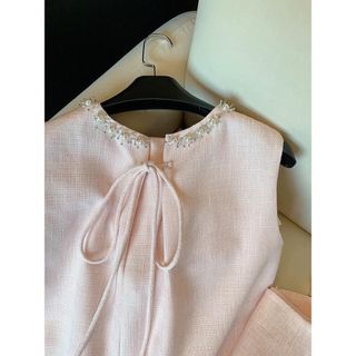 Set áo quần nữ tweed hồng, đính ngọc trai sang chảnh HB.Studio S127