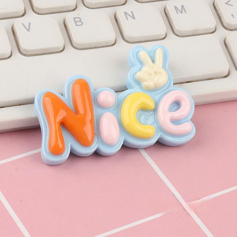 Set Charm Chữ Pastel “LOVE – MISS – NICE- KISS- SMILE ” Cute Baby – Charm Gắn Dép Xinh Xắn Hot Trend 👟✨
