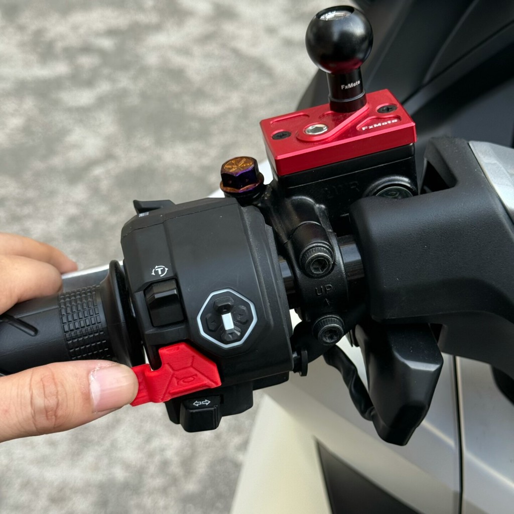 Thích hợp cho 25 Honda PCX160 NSSADV350 Phụ kiện nút nối dài còi sửa đổi Nút mở rộng công tắc