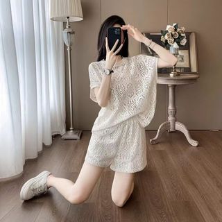 Bộ đồ phong cách châu Âu, thời trang hè mới dành cho nữ, thiết kế độc đáo với áo tay ngắn ren rỗng và quần short
