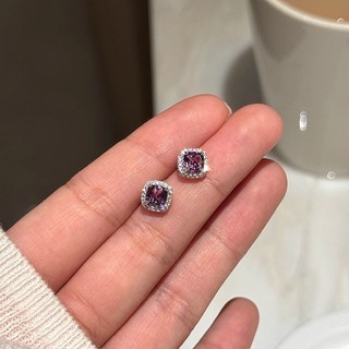 Bông tai hình khối màu tím tinh tế, cổ điển và đa năng