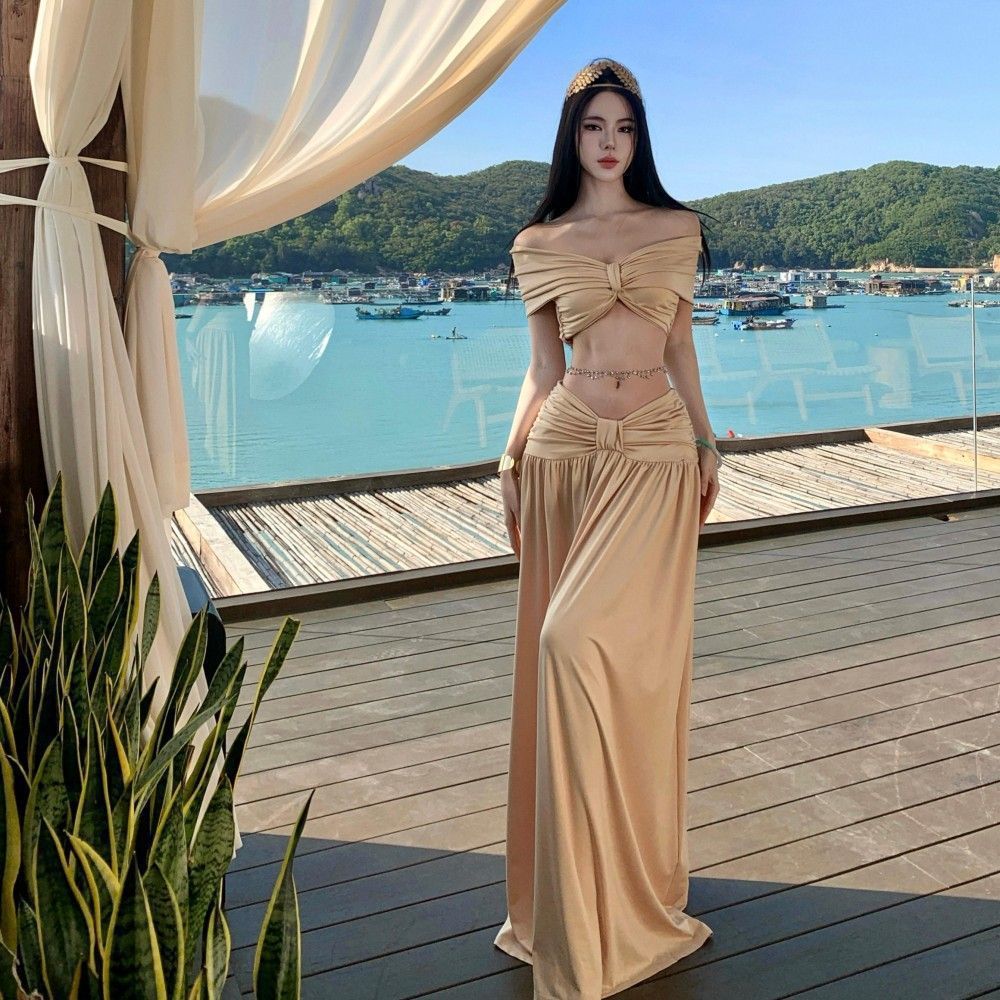Đồ bơi một vai váy nửa chiều dài phong cách nghỉ dưỡng