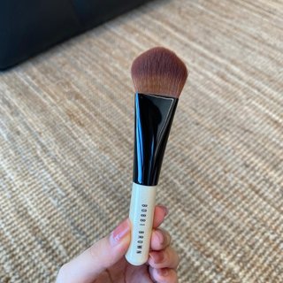 [ap Beauty Shop] Pick-up BOBBIBROWN Barbie Brown Magic Foundation Brush Triangle Foundation Brush Blush Brush Contour Brush