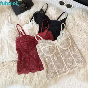 Áo Crop Top và Áo Sơ Mi Vest Ren Mỏng, Phong Cách Ngọt Ngào cho Mùa Hè