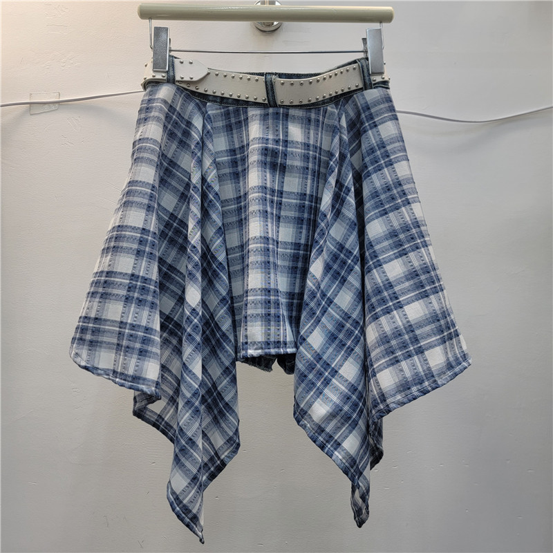 Short Denim Nữ Xu Hướng Xuân-Hè 2026, Thiết Kê Mới Mẻ và Thời Trang