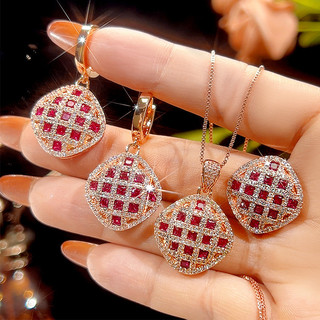 Đáy đồng mạ vàng mô phỏng corundum đỏ kẻ caro, phong cách châu Âu - Mỹ