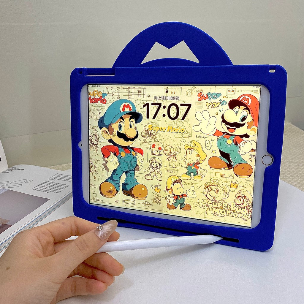 Ốp Lưng Cho IPad Thế Hệ 11 A16 Air 11 M3 2025 7th8th9th Gen 10.2 M2 / 2024 Mini 1234567 Ipad 10th 10.9 ipad 5 6 9.7 ” air12345 2020 2022 Đứng Hoạt Hình Dễ Thương Vỏ Dây Đeo Vỏ Máy Tính Bảng