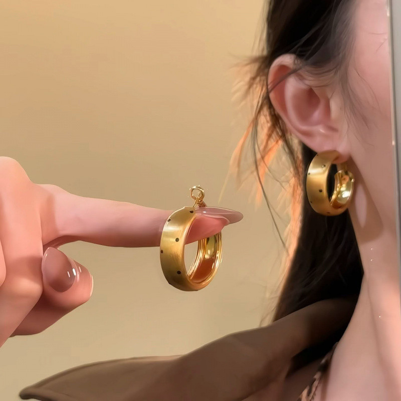 Bông Tai Hình Học Kim Loại Chấm Bi, Phù Hợp Nhiều Dáng, Trang Sức Thời Trang Cho Nữ