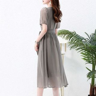 Đầm Midi Thắt Nơ Eo – Váy Dài Thanh Lịch Tôn Dáng, Mặc Lên Cực Kỳ Nữ Tính,Vải Mềm Mát Sang Trọng