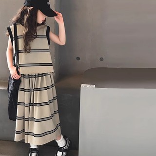 Set đồ bé gái mùa hè - áo sát nách + quần ống rộng sọc phong cách Hàn Quốc