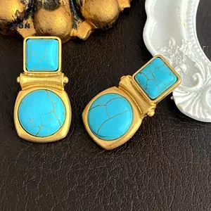 Bông tai đính ngọc lam phong cách trung cổ, phù hợp làm món quà thanh lịch