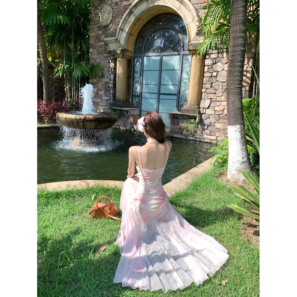 Hoa Slim-fit Sling Dress Mùa Hè 2026 - Thoải Mái và Thời Trang
