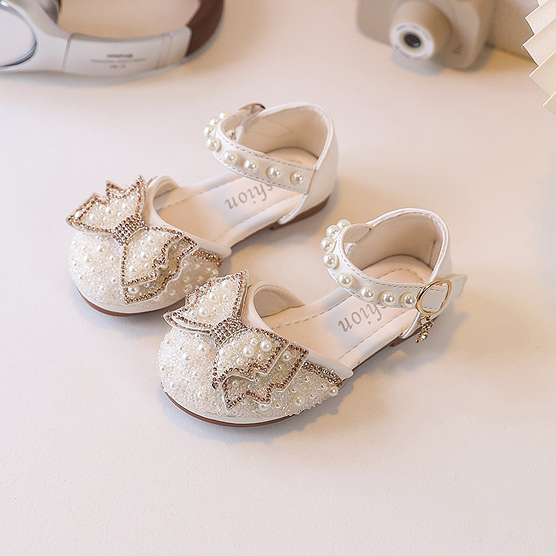 Giày sandal màu hồng đáng yêu mới, giày đi biển thoáng khí và mềm mại, giày công chúa