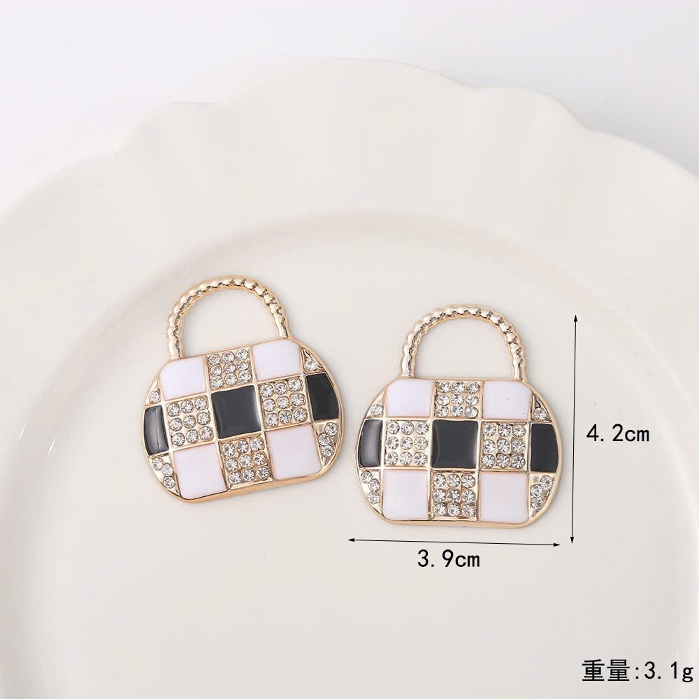 Set Charm Gấu Tiểu Thư Đính Đá Sang Trọng – Gấu Nơ Đen, Túi Caro, Vương Miện Luxury