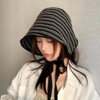 Mũ xô vành lớn kiểu Pháp sọc, phù hợp mùa hè, cao cấp và tiện lợi để che nắng.