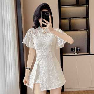 Bộ váy và quần short hai mảnh kiểu Trung Quốc, tay chuông phối ren, dáng ôm, phong cách mùa hè mới.