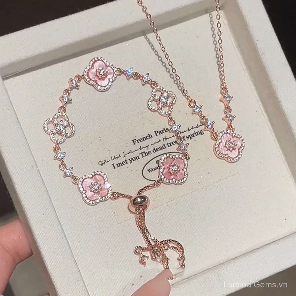 Đồng Set Vòng Tay và Vòng Cổ Phong Cách Hàn Quốc, Màu Hồng Mềm Mại, Họa Tiết Hoa Đẹp Mắt