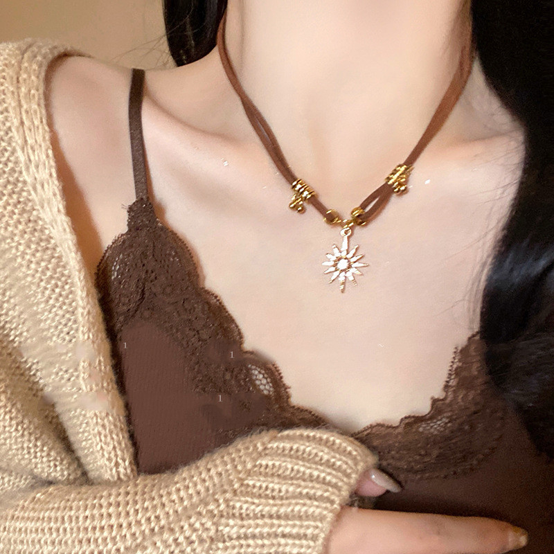 Bộ Vòng Cổ Đá Mắt Hổ - Thời Trang Tinh Tế Cho Mọi Outfit