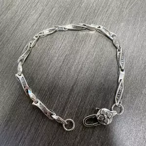 Vòng tay nam nữ khí chất cổ điển nhuộm màu đen tối giản