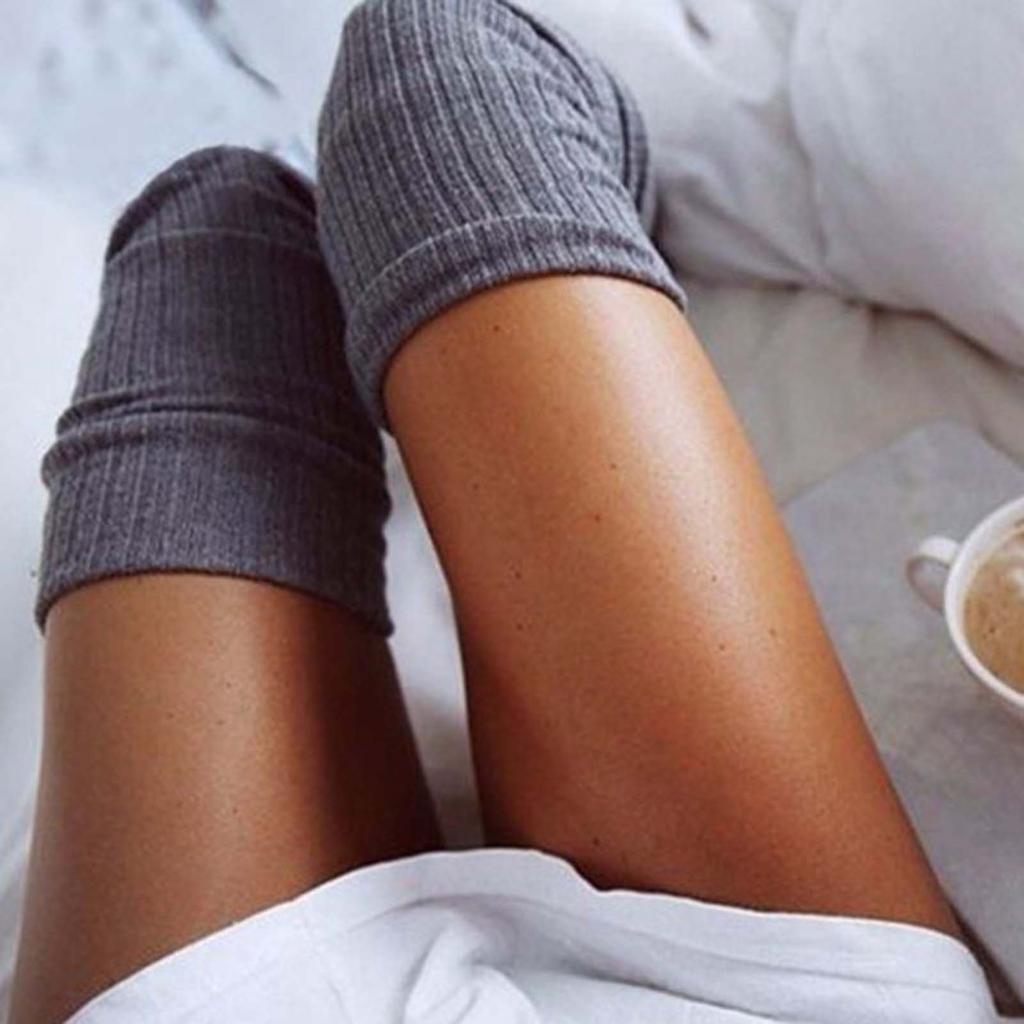 Vớ cao Opaque trên đầu gối, phù hợp váy mini & quần short