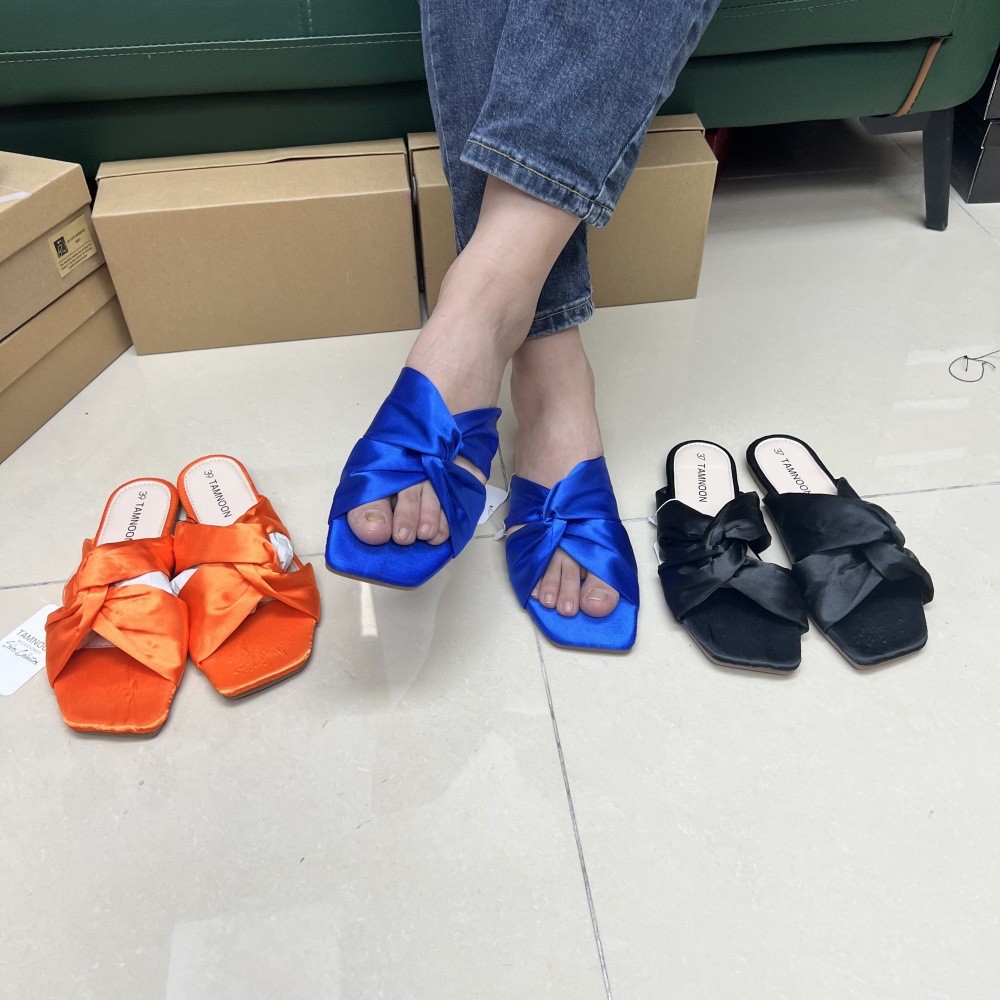 Giày bệt nữ satin màu cam
