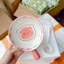 Bát sứ tay cầm và thìa chuột lang Capybara trong hộp xốp xinh xắn, lý tưởng cho trải nghiệm ẩm thực độc đáo.