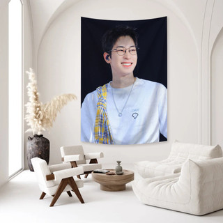 Thành viên SEVENTEEN Wonwoo, Tấm thảm trang trí bằng vải Polyester in một mặt, Biểu ngữ hỗ trợ, Quà tặng cho bạn bè và gia đình (có kẹp)