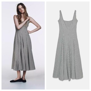 Đầm ca-rô nhỏ cổ vuông dáng sling, chiều dài vừa phải - Sản phẩm mới