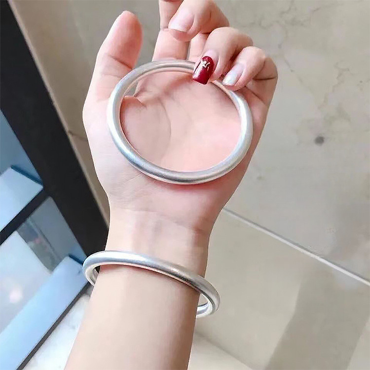 Thời trang khí chất rắn vòng đeo tay nữ bạc cổ