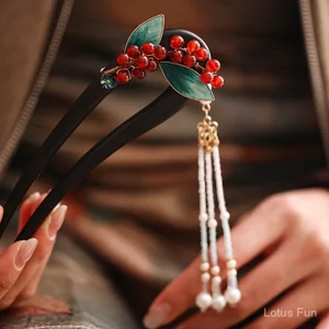 Mẫu mới - Phụ kiện tóc cao cấp phong cách Trung Quốc với tua rua và kẹp tóc từ lụa handmade filigree nhung